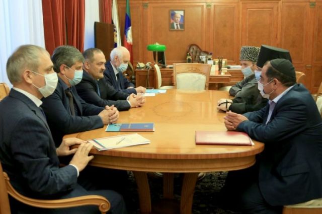 Сергей Меликов встретился с руководителями религиозных общин Дагестана