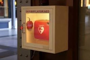 В Киеве на платформах станций метро установят дефибрилляторы