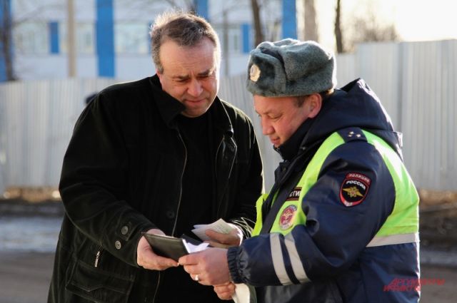Большинство жителей Красноярского края одобрили балльную систему штрафов.