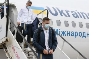 По прибытии домой сборная Украины сдала негативные тесты на COVID-19.