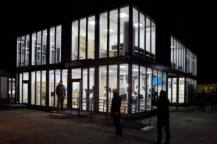 Украина намерена открыть сервисные центры на всех КПВВ в 2021 году