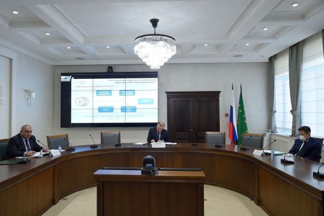 Глава Адыгеи Мурат Кумпилов провёл заседание по обеспечению правопорядка