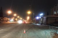 В Новосибирске неизвестный водитель сбил пешехода на переходе и скрылся с места ДТП.
