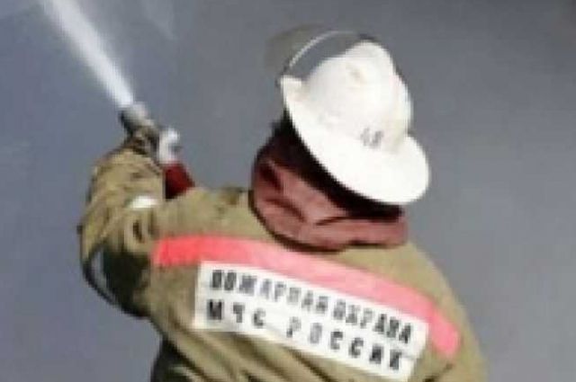 При пожаре в поселке Оренбургского района пострадала женщина
