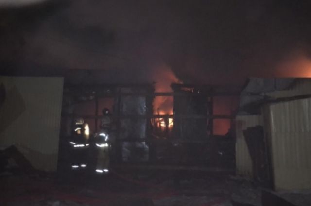 Три человека погибли на пожаре на птицеферме в Югре