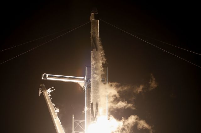 В США стартовала ракета-носитель Falcon 9 со спутником для изучения океана