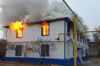 Обеспечение 20 спасенных из горящего дома в Курманаевке людей жильем взято на контроль прокуратуры.