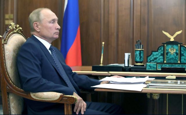 Путин: Будем помогать Псковской области