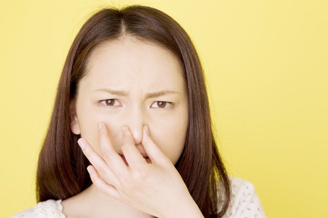 Что делать при появлении неприятного запаха из носа