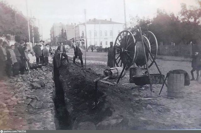 Одну из первых линий электропередачи начали прокладывать в Казани в 1927 году.