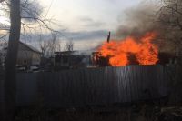 Житель Барабинска Сергей Заворин спас из огня женщину с тремя детьми.