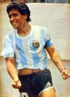 Марадона празднует гол, забитый в ворота сборной Италии, 1986 год.