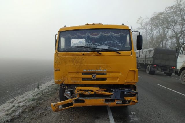 Появились кадры с места жесткого ДТП с 6 погибшими в Краснодарском крае
