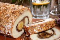 Готовим к чаю: рецепт вкуснейшего рулета с банановой начинкой