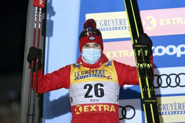 Российские лыжники стали призерами гонки с раздельным стартом на этапе КМ
