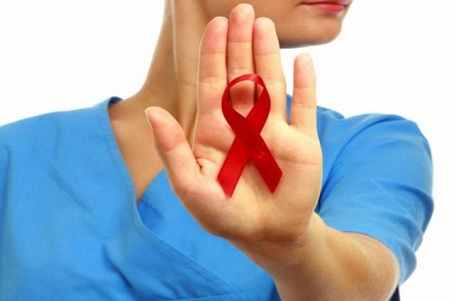 Коронавирус ВИЧ не остановит