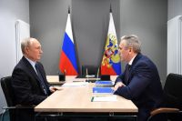 Владимир Путин провел рабочую встречу с губернатором Александром Моором