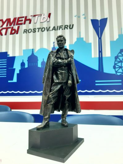 Эскиз памятника Владимиру Этушу