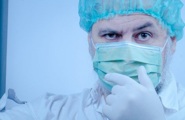 Курганские медики жалуются, что им не заплатили «ковидные» за октябрь
