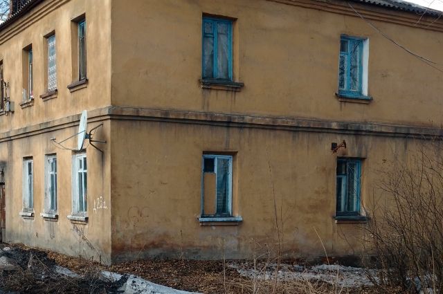 В кемеровском общежитии обрушился потолок
