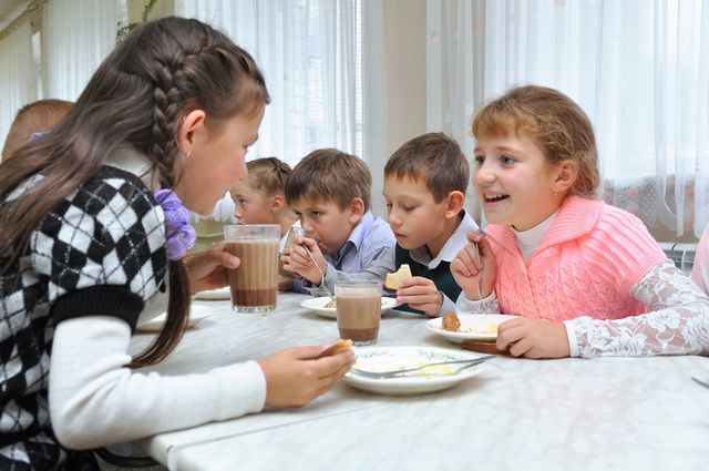 В следующем году Ленобласть направит на питание школьников 1,7 млрд рублей