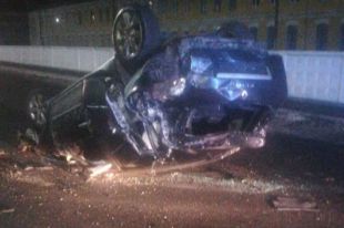 В Волынской области 16-летний подросток въехал в бетонный забор.