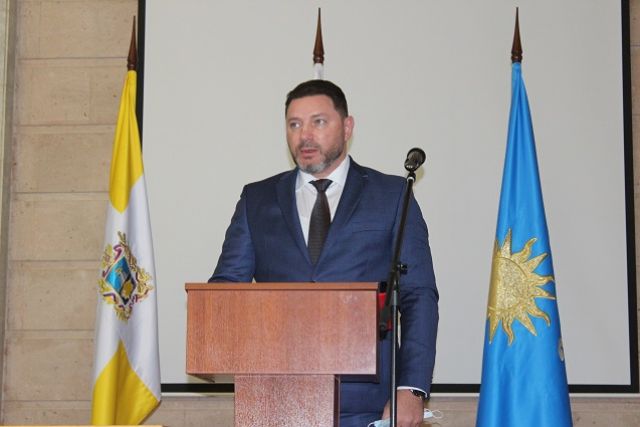 Городские депутаты снова выбрали Александра Курбатова главой Кисловодска