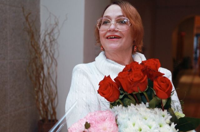 Путин поздравил актрису Нину Русланову с юбилеем