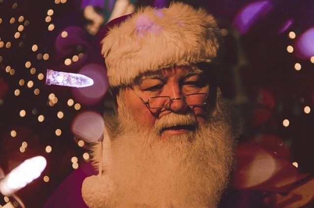 В Тамбовской области запретили выезд Деда Мороза и Снегурочки на праздники