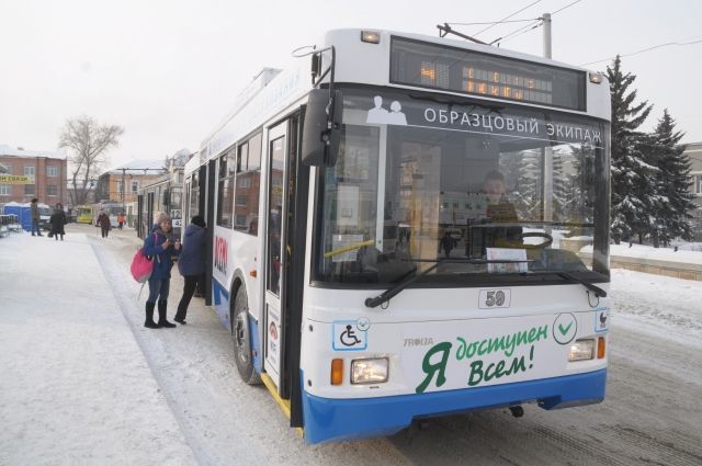 Маршрут 409 омск остановки. Автобус 30 Самара. Автобус 30 Омск. 392 Автобус новый.