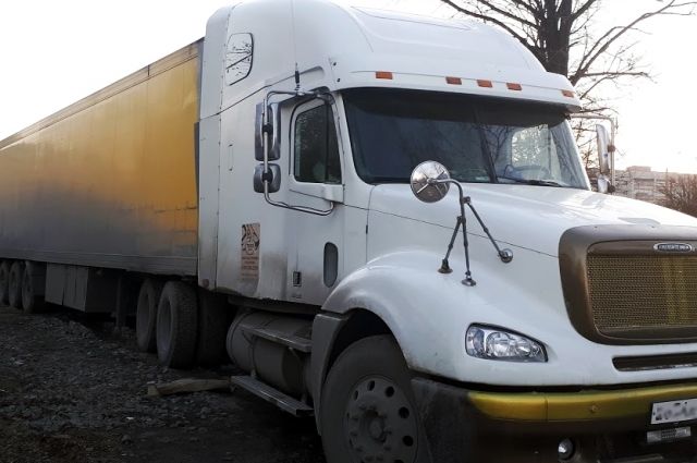 С 15 декабря грузовикам запретили въезд в Саратов