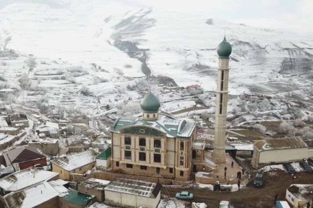 Госсекретарь Дагестана посетил мечеть селения Кара-кюре