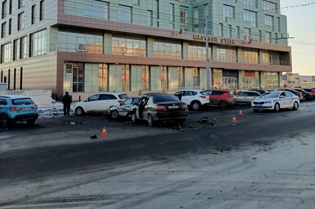 В ДТП на улице Карагандинской пострадала женщина.