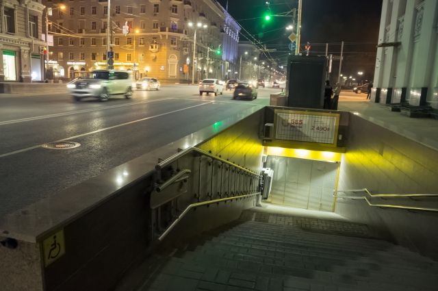 На закрытые ночью в Ростове подземные переходы можно жаловаться властям