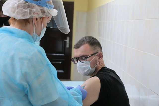 В Калининградскую область привезли 400 доз вакцины от коронавируса