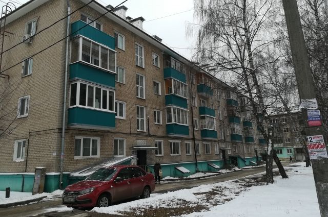 В Оренбурге управляющие компании обдирают жильцов нескольких многоэтажек.