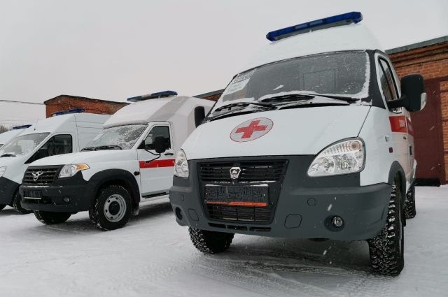 Водитель попал в больницу с тяжелыми травмами после ДТП в Почепском районе