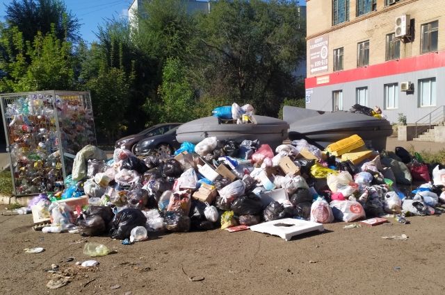 Минприроды Оренбуржья обвинило муниципалитеты в проблеме с вывозом мусора в регионе. 