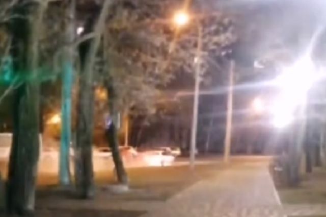 В Ставрополе ночью сгорел иностранный внедорожник