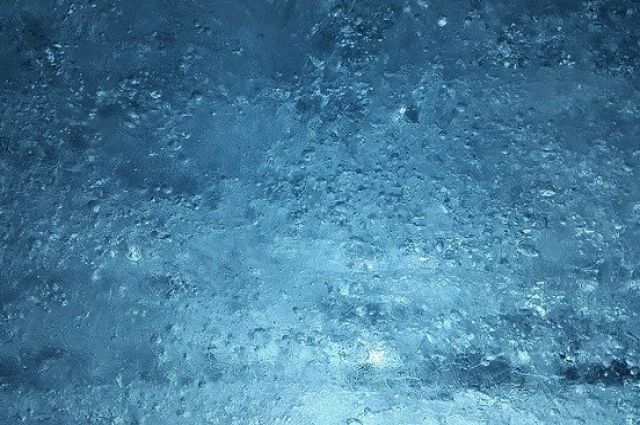 В Тутаеве открыли пешеходную ледовую переправу