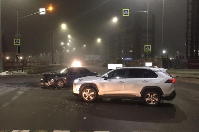 «ВАЗ» не поделил дорогу с Toyota в Брянске