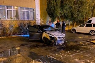 Во Львове подожгли автомобиль детектива НАБУ.