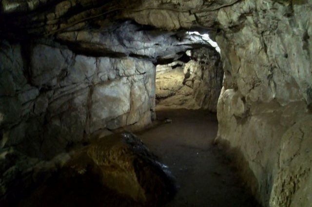 В Подмосковье нашли пропавшую в пещере тургруппу