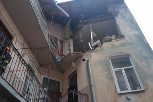 Во Львове произошел взрыв в жилом доме: есть пострадавшие.