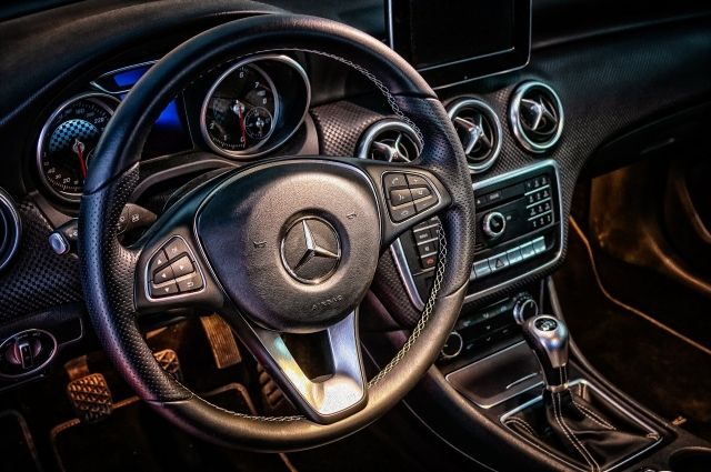 Свыше 7 000 автомобилей Mercedes-benz отзывают в России