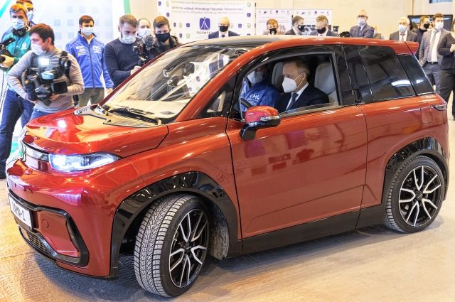 Петербургский Политех создал первый российский электромобиль