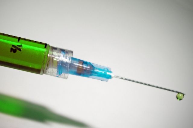 В Нижегородской области 362 медработника сделали прививки от коронавируса