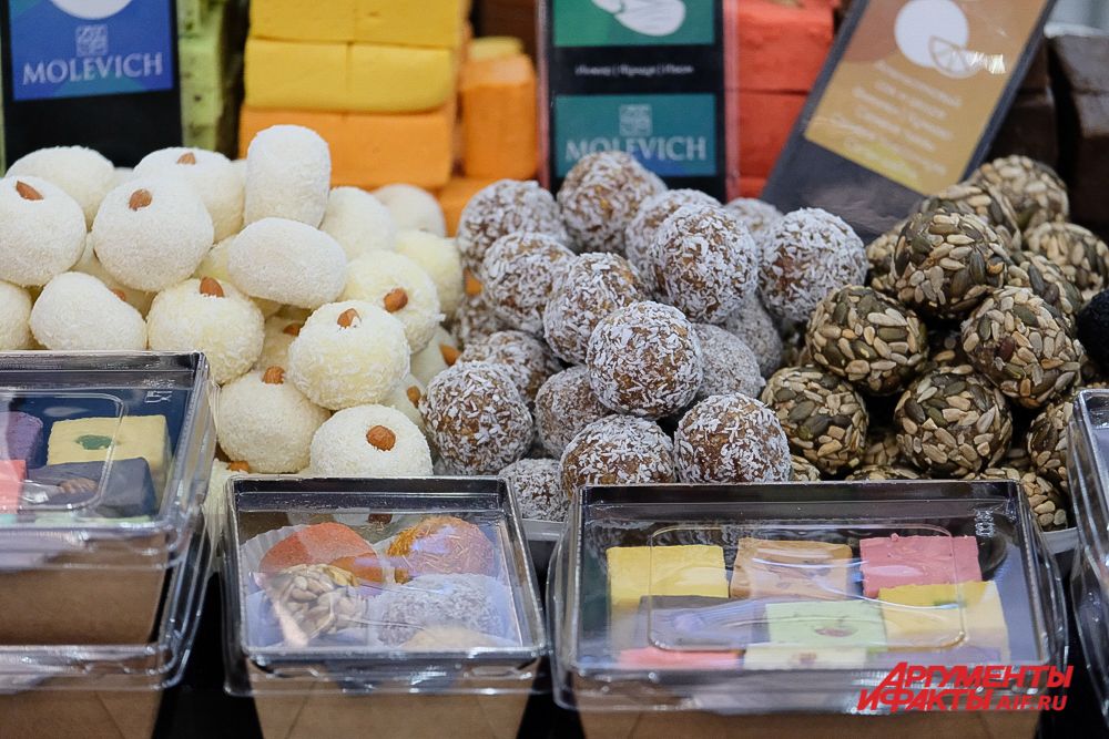 Новогодний фестиваль RED Market в Перми.