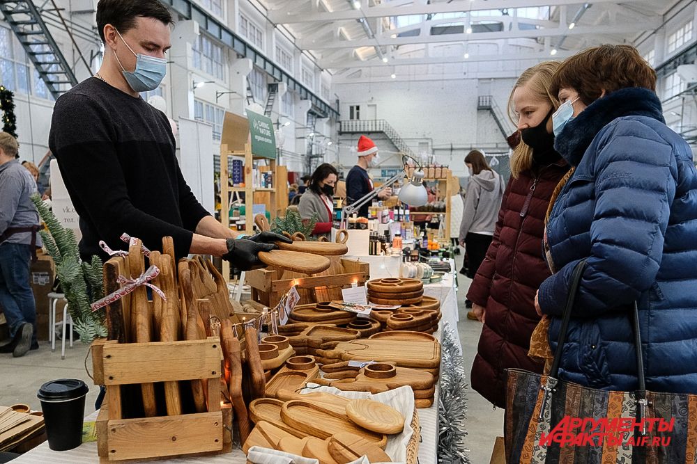 Новогодний фестиваль RED Market в Перми.