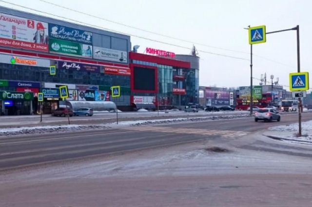 В Ангарске разыскивают водителя, сбившего женщину на пешеходном переходе